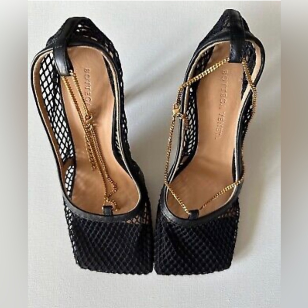 Bottega Veneta Black Stretch Shoes New Never Worn No Box